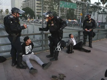Alcaldesa de Los Ángeles levanta toque de queda que impuso durante protestas