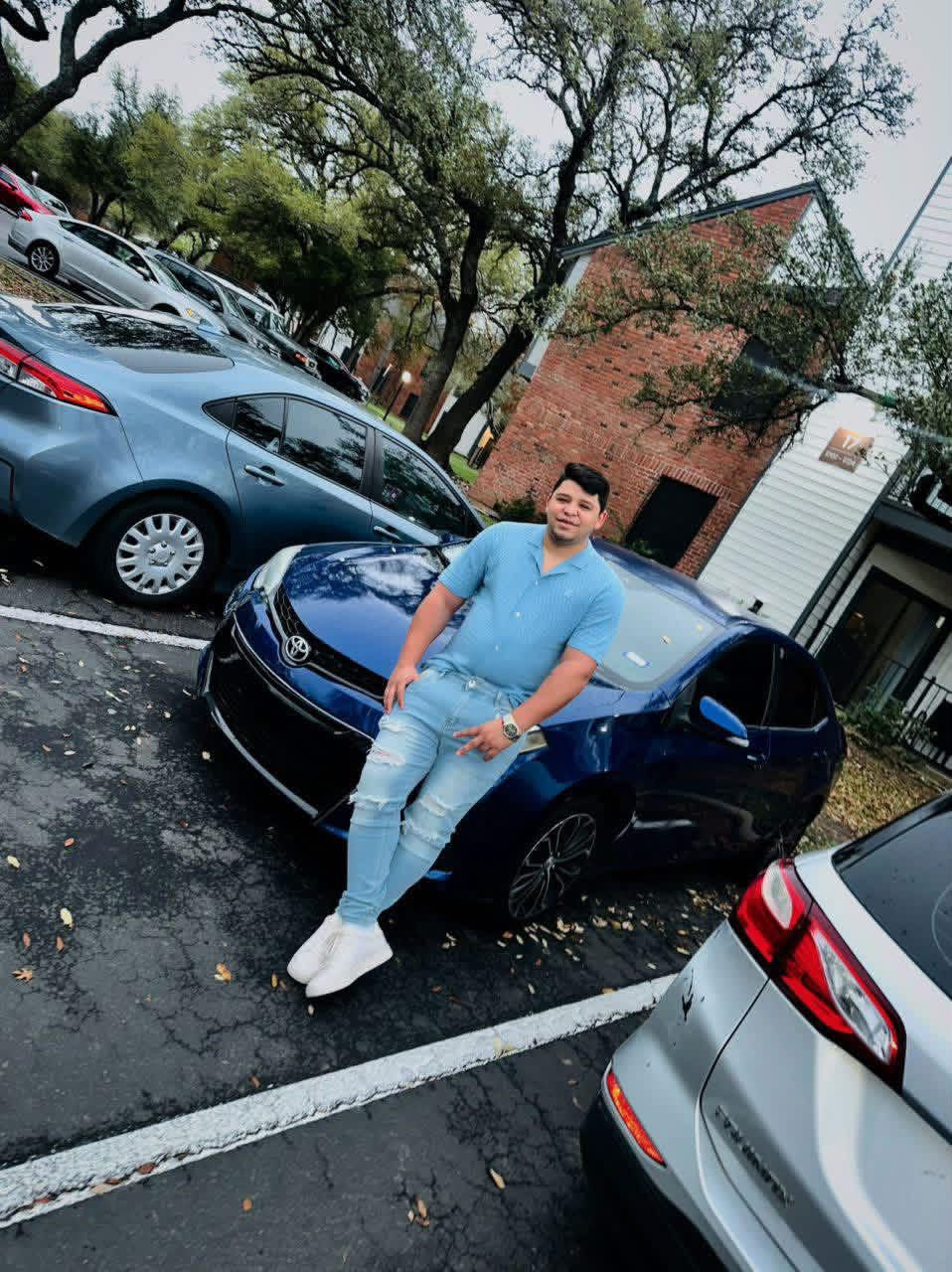 Agente de ICE hiere a un hombre durante operativo en Austin