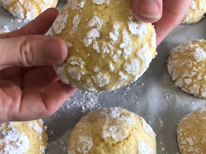 How to Make Delicious Lemon Crinkle Biscuits