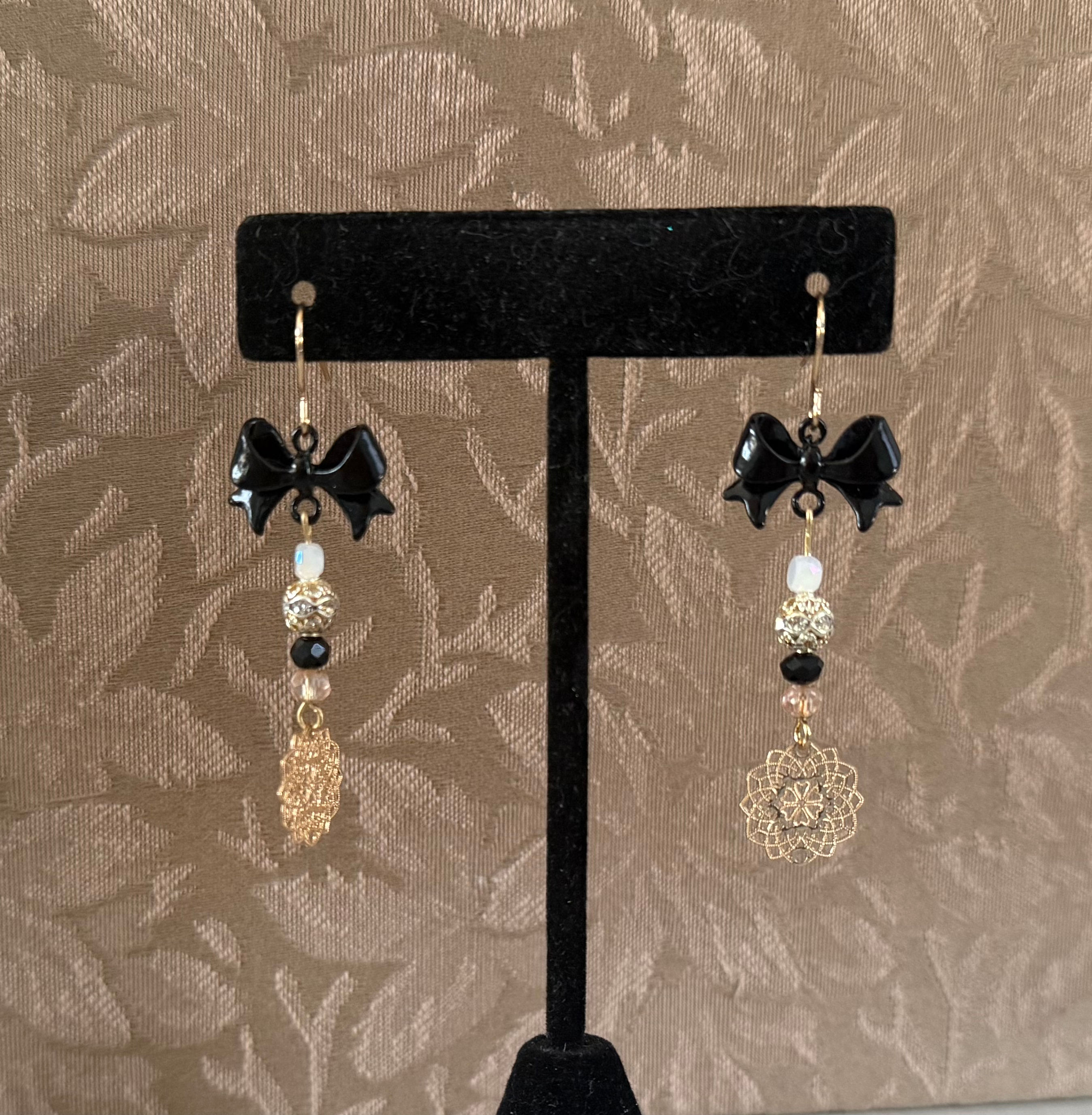 Black Bows, Gold Charm 