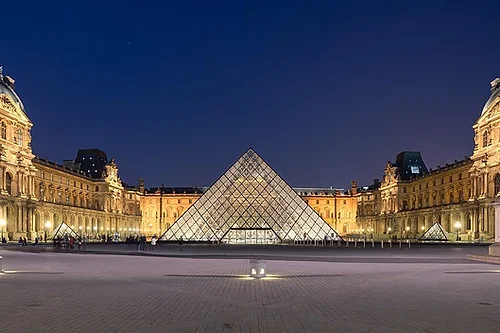 Le Louvre, de la forteresse au musée : histoire et secrets