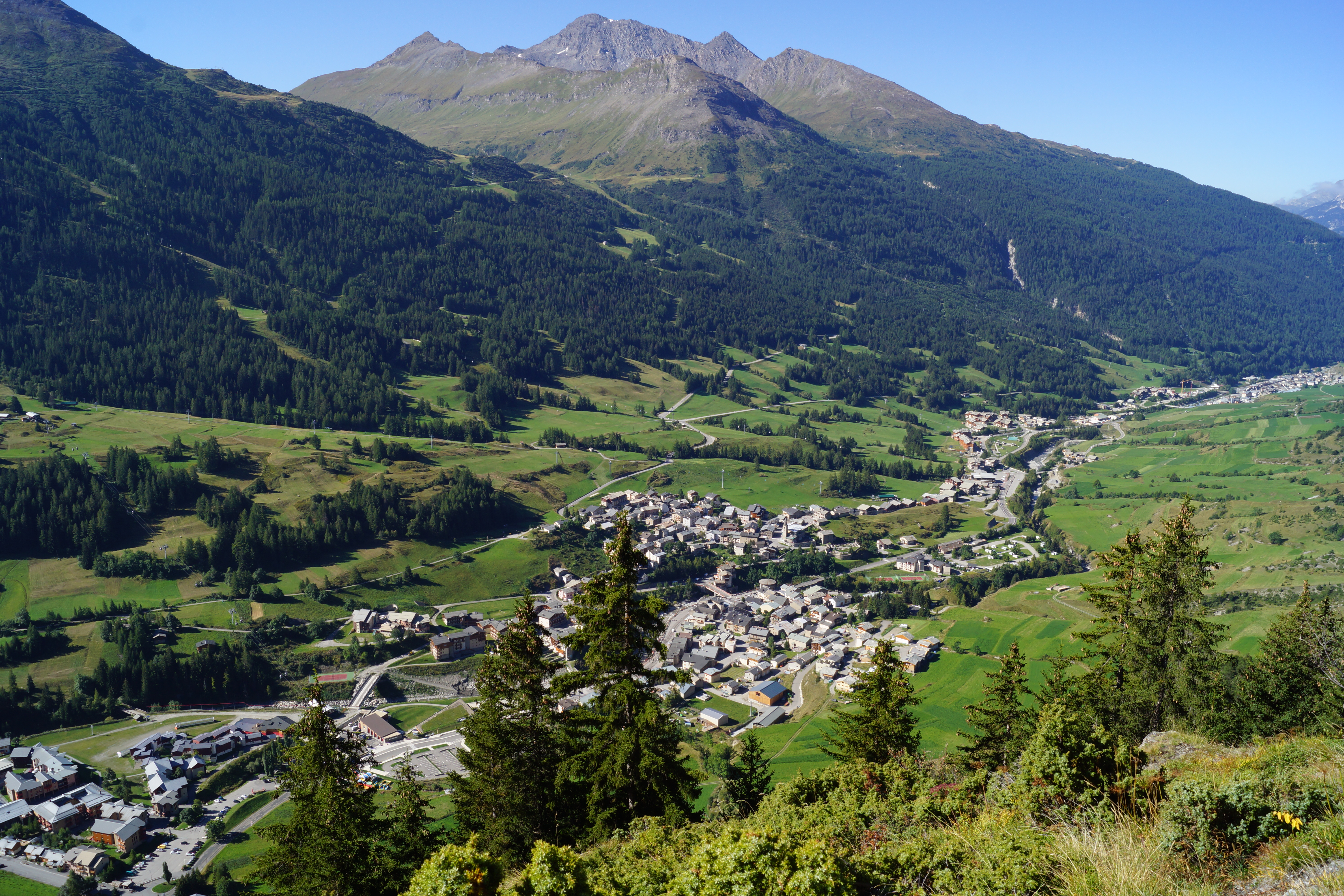 Village de Lanslevillard