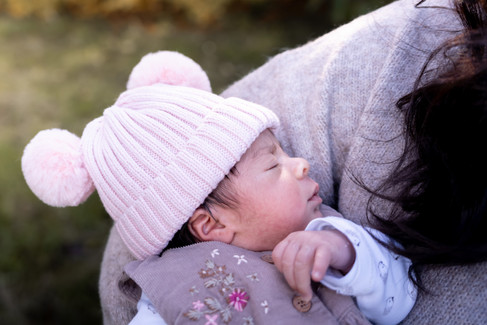 newborn photographer surrey