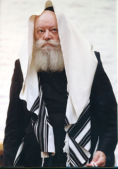 Rebbe (32) - Copy.jpg