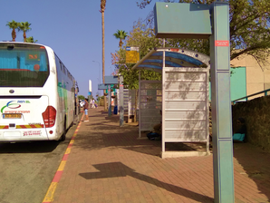 Katzrin shul leads by example: "we dont tell people what to do"