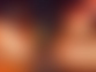 Incêndio atinge caminhão-contêiner em Guarujá.