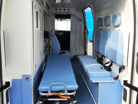 Conheça o " Consultório de rua", novo veículo da saúde em Guarujá.