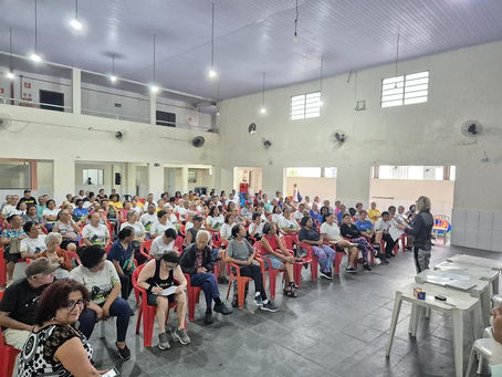 Guarujá promove evento para discutir a prevenção do suicídio em idosos.