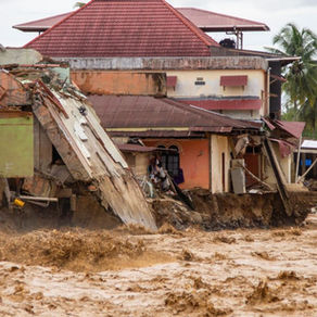 Tragédia no Sudeste Asiático: quase 600 mortos após chuvas e ciclone.