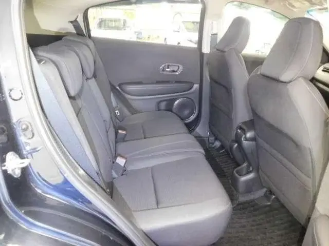 Thumbnail: Honda Vezel 1.5A X - 2015