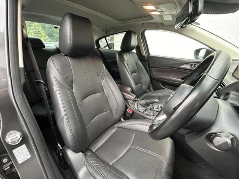 Thumbnail: MAZDA 3 1.5 SUNROOF AT SEDAN - 2016