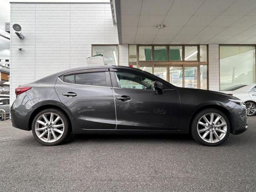 Thumbnail: MAZDA 3 1.5 SUNROOF AT SEDAN - 2016