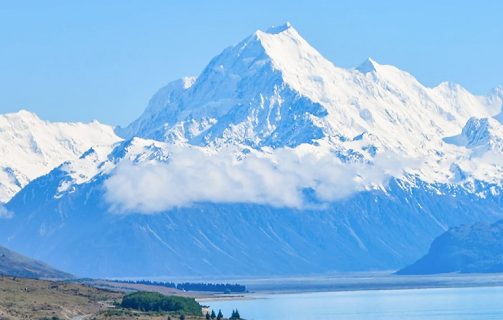 hiking-mount-cook-new-zealand2 1