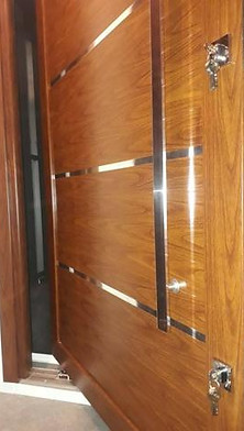 Porta Alumínio Amadeirada