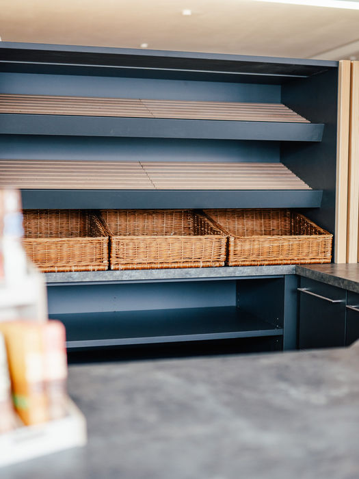 Regionale Produkte Allgäu, Görisried Lebensmittel, Bauernprodukte Allgäu, Allgäuer Spezialitäten, Lokale Produkte Görisried, Heimische Produkte Allgäu, Regionalmarkt Allgäu, Dorfladen Allgäu, Einkaufen in Görisried, Lebensmittelgeschäft Görisried, Regional einkaufen Allgäu, Nachhaltiges Einkaufen Allgäu, Dorfladen in der Nähe, Nahversorgung Allgäu, Einkaufen im Dorf, Frische Lebensmittel Allgäu, Bio-Lebensmittel Görisried, Frisches Obst und Gemüse Allgäu, Hausgemachte Marmelade Allgäu, Frisches Brot Görisried, Käse aus der Region Allgäu, Fleisch- und Wurstwaren Allgäu, Einkaufen für Urlauber Allgäu, Lebensmittel für Ferienhäuser Allgäu, Allgäuer Dorfleben, Dorfladen mit Café Allgäu, Görisried, Dorfladen mit Poststelle Görisried, Regionale Geschenkideen Allgäu, Geschenkkörbe Allgäuer Spezialitäten, Catering aus regionalen Produkten Allgäu, Einkaufen nahe Kempten, Lokale Geschäfte Allgäu, Urlaub in Görisried, Allgäuer Traditionen, Wo kann ich regionale Produkte in Görisried kaufen?, Nachhaltige Lebensmittelgeschäfte in der Nähe von Kempten, Bio-Dorfladen für Urlauber im Allgäu, Regionale Lebensmittel ohne Plastik in Görisried, Frische Eier und Milchprodukte vom Bauernhof in der Region Allgäu, Honig vom Imker Allgäu, Eier vom Bauernhof Görisried, Nachhaltige Produkte Görisried, Bio-Produkte Allgäu
Ökologischer Dorfladen Allgäu, Fair-Trade-Produkte Görisried, Umweltfreundliche Produkte Allgäu, Zero-Waste-Einkauf Allgäu
Plastikfrei einkaufen Görisried