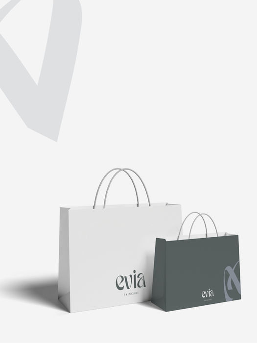 Brand Design Studio für deine Sichtbarkeit, Branding für Selbständige und Unternehmerinnen, Health, Well-Being, Cafe, Restaurants, Heilpraktiker, Fotografen, Frauen, Rebekka Weihele, Branding, Allgäu, Görisried, Lifestyle Marken, Selbständigkeit, Sichtbarkeit, Logo, Farben, Schriften, Typografie, Design, Weihele Design, Grafikerin, Submark, Hauptlogo, Sekundäres Logo, Guidelines, mit Herz und Verstand