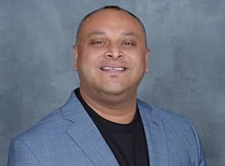 Gustavo Reyes.jpg