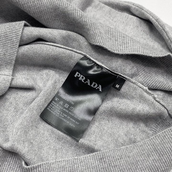 섬네일: 프라다 플레이트 가디건
