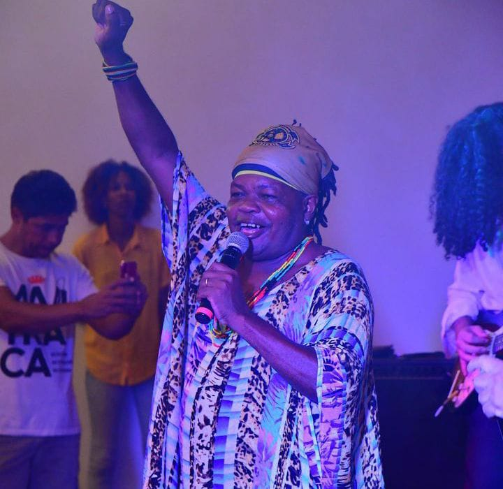 Morre Tadeu de Obatalá, do Bloco Afro Akomabu, aos 60 anos.