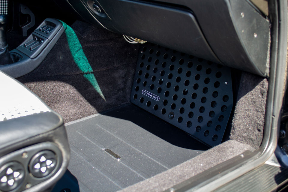 GrandTouring_1990Porsche911 (8).jpg