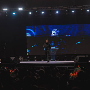 O tempo e a identidade de Deus na vida das famílias