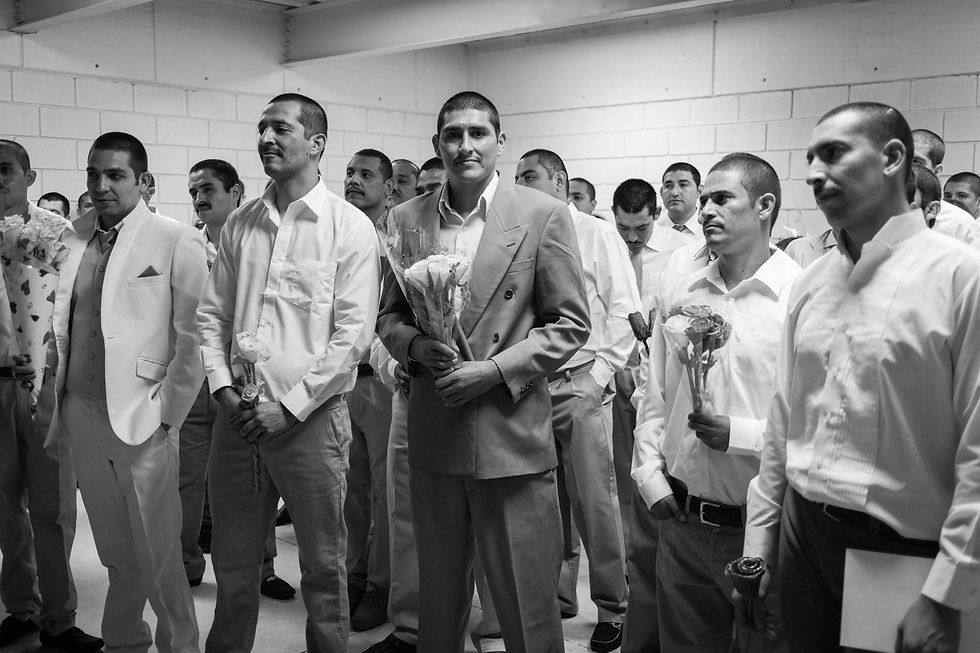 The grooms getting ready!