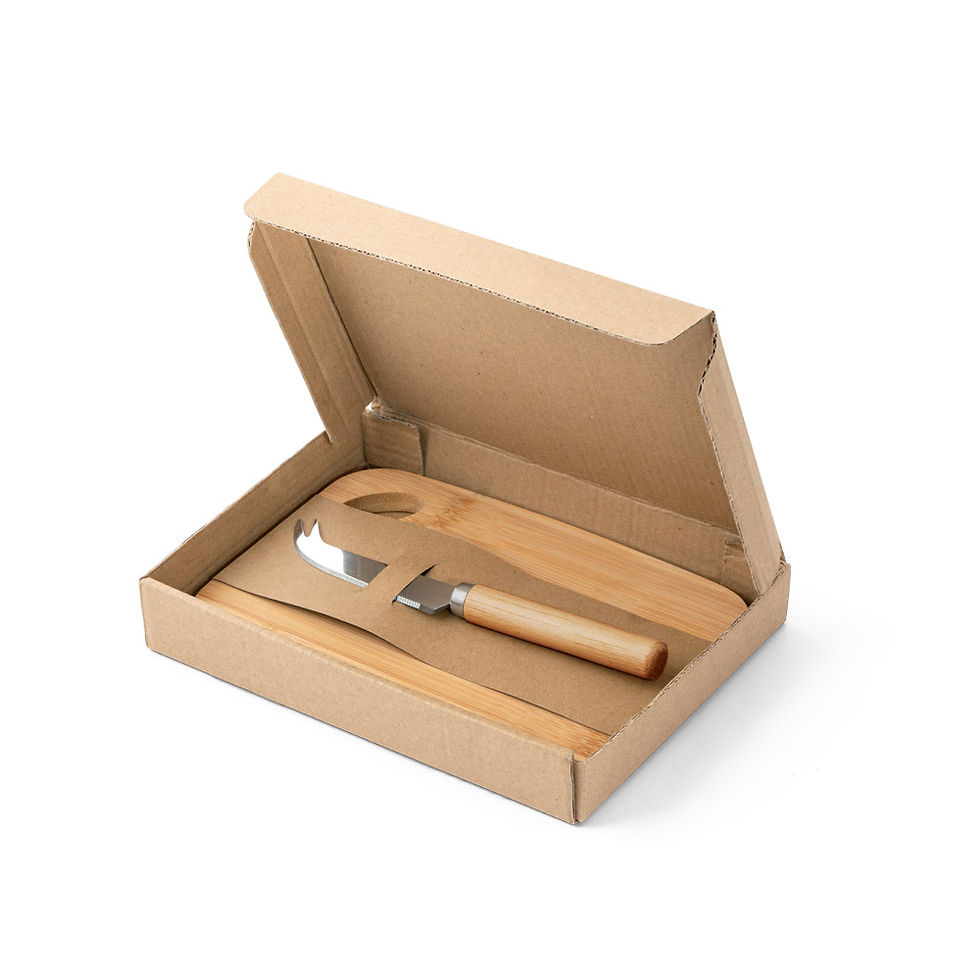 Miniatura: 94028 CAPPERO. Conjunto de tábua de corte e pequena faca de queijo em bambu