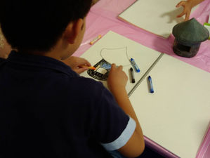 おうちを描きました