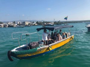 Tour boat