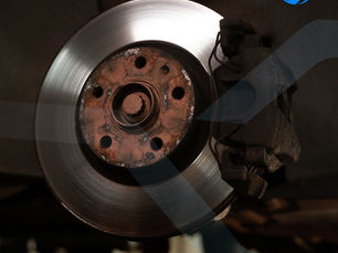 Perbedaan Kaki-Kaki Mobil Sport dan Mobil Keluarga