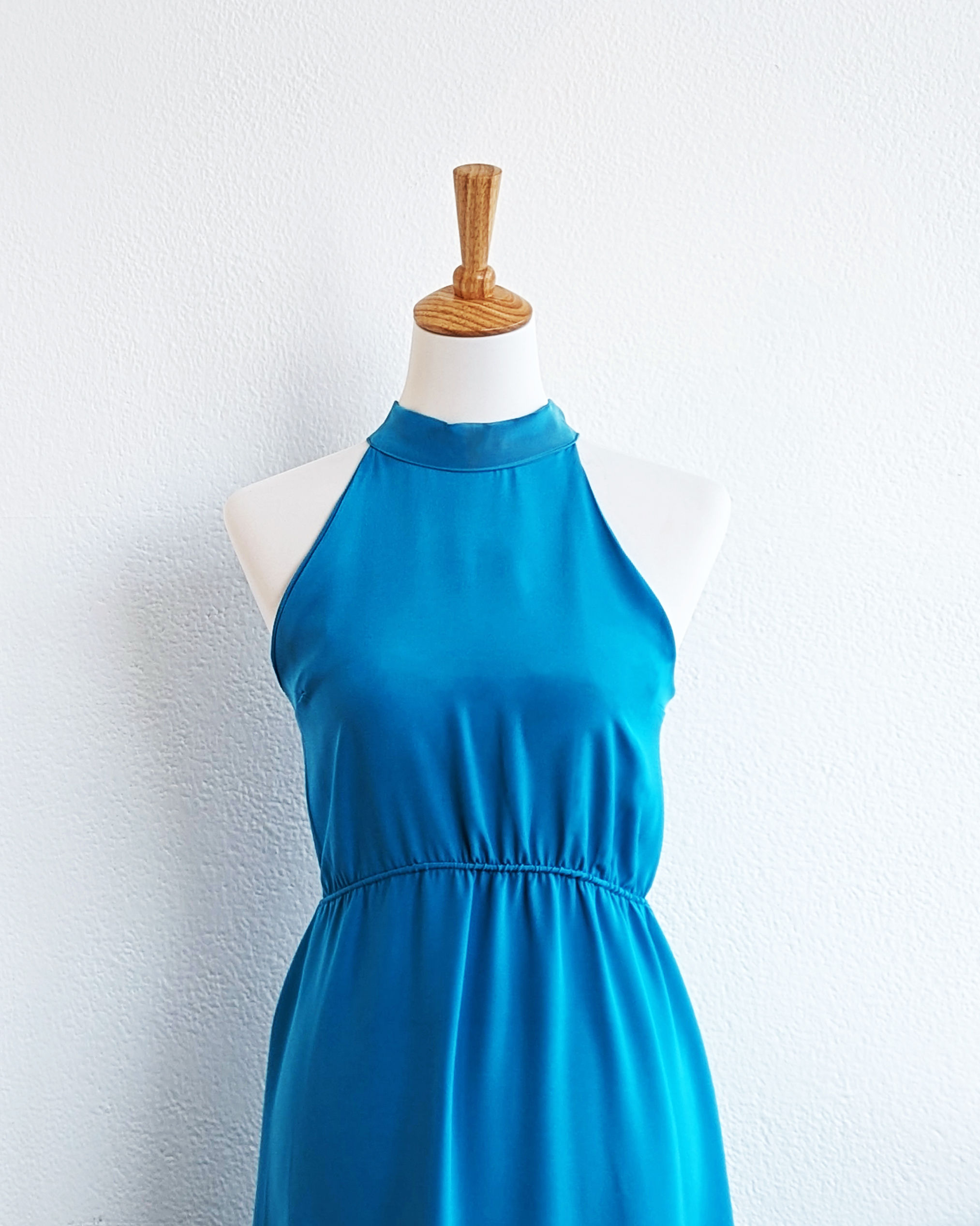 Abito elegante in raso