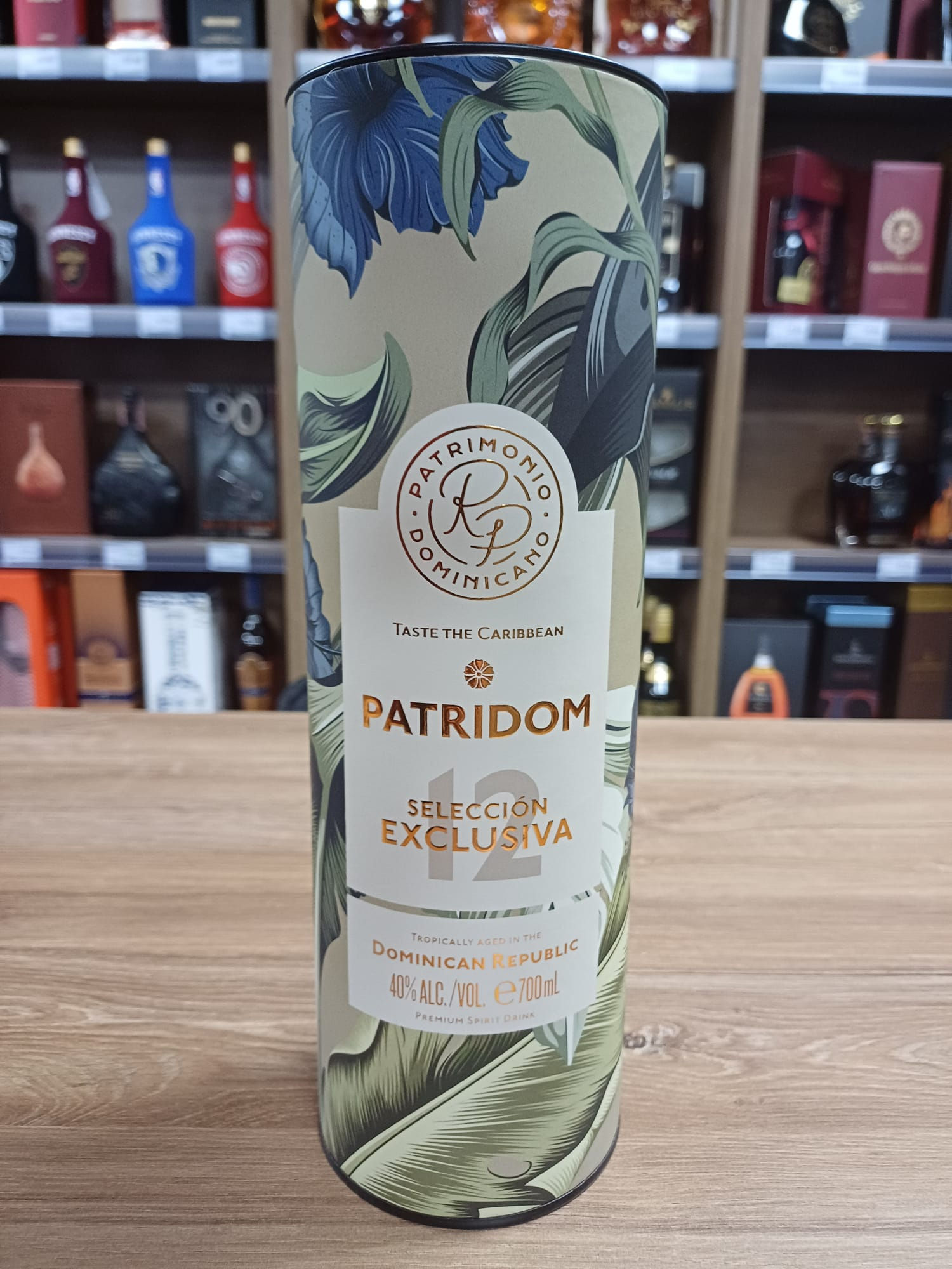 Ron Patridom Selección Exclusiva 12. GIFT 0.7L 40% TUBA