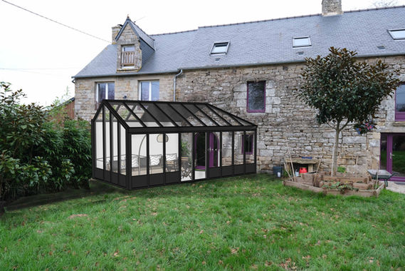 bauge, terre crue, bâti ancien, réhabilitation, rénovation, écologie, carrée bois, plumaudan, dinan, panneaux solaires thermiques, menuiserie bois, terre, faluns, ardoises naturelles, patrimoine rural, bâti ancien, Yvignac