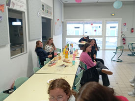 Goûter de fin d’année pour les internats d’Emmanuelle et d’Estelle