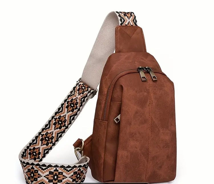Thumbnail: Minimalist Womans Shoulder Bag 