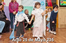 Acto 25 de Mayo 235