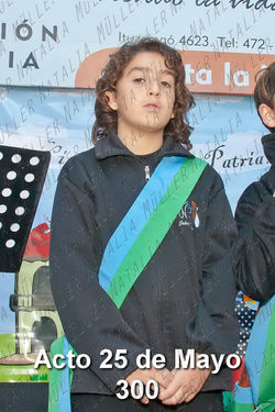 Acto 25 de Mayo 300