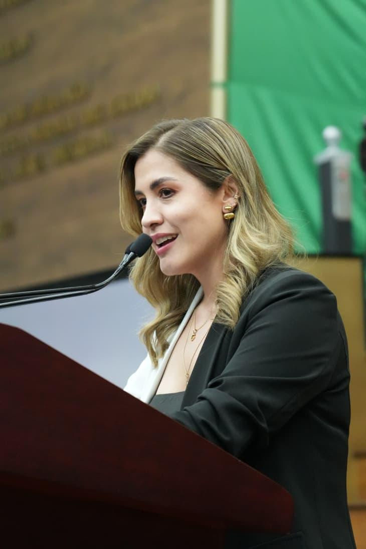 Productividad legislativa beneficia a las familias duranguenses: Gaby Vázquez