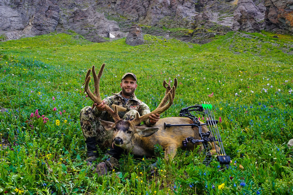 5 KEYS TO BOWHUNTING HIGH COUNTRY MULE DEER