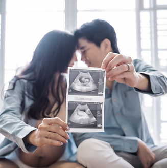 Pregnant Couple (2).png