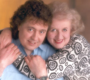 DAVID AND LINDSAY 2.jpg