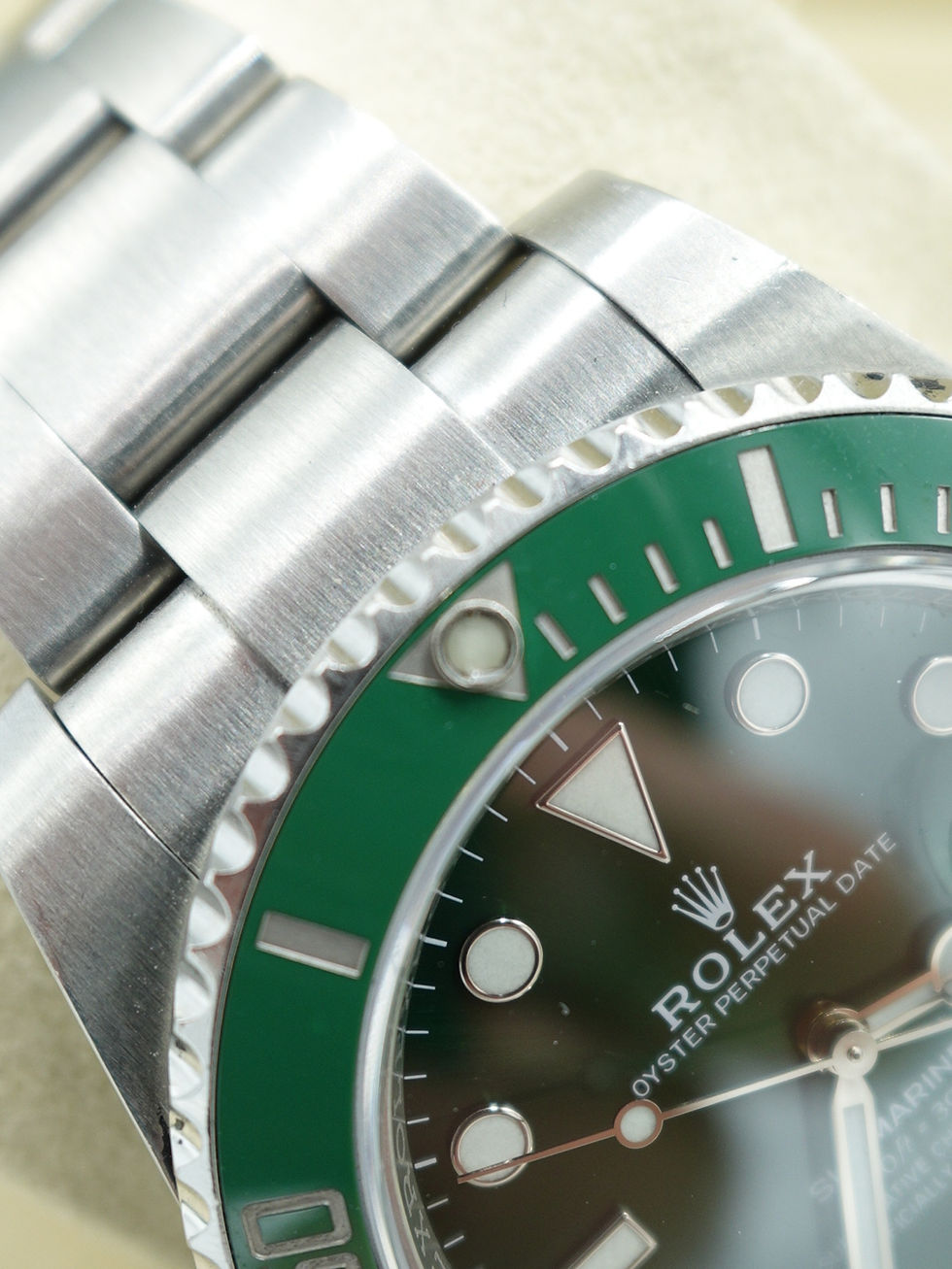 Thumbnail: Rolex Submariner "Hulk" Reference #: 116610LV