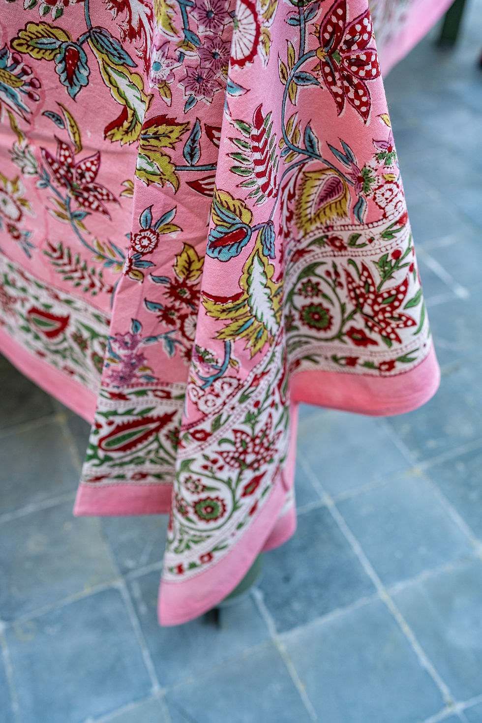 Miniature : Nappe fleurie rose