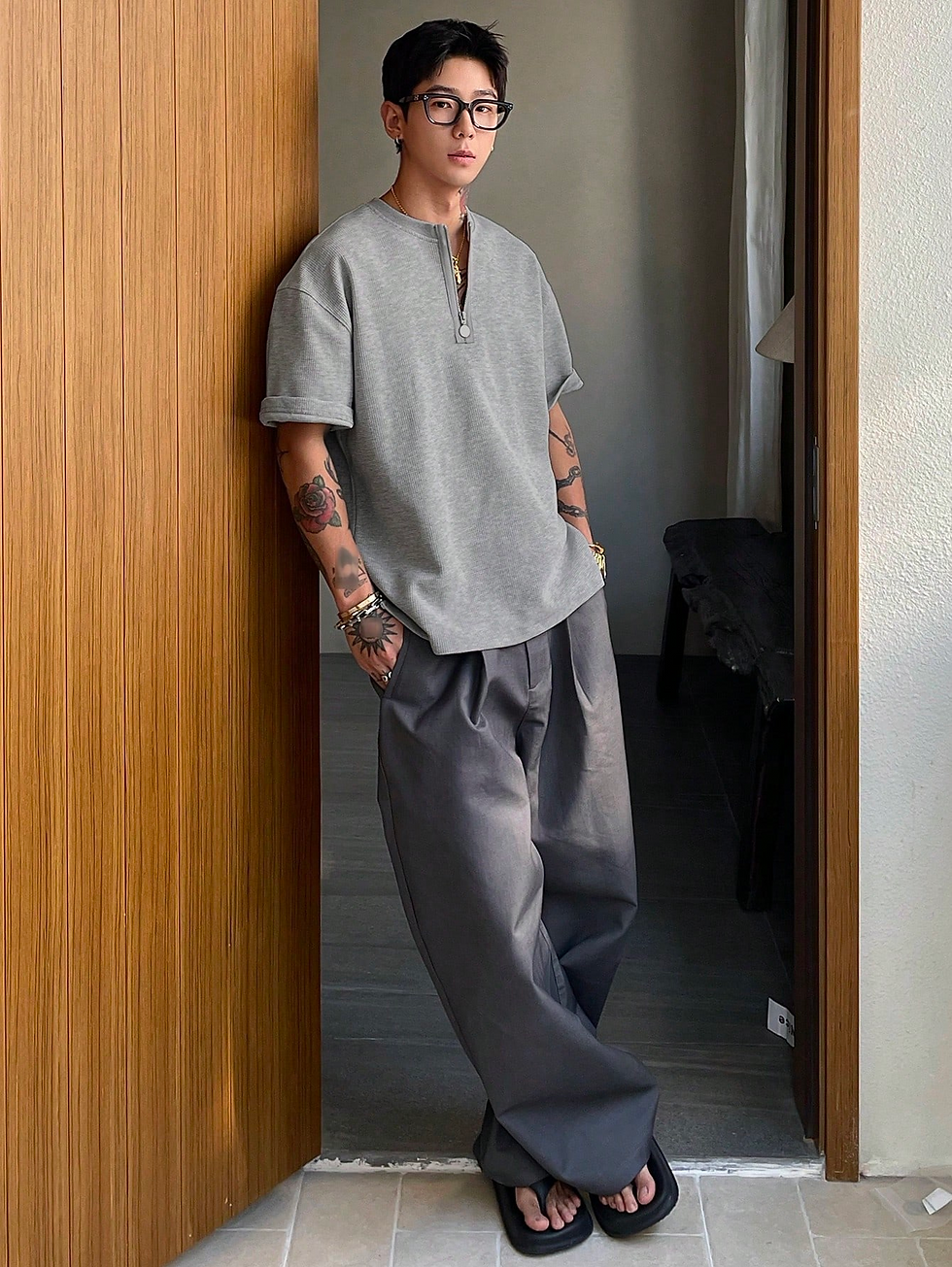 Thumbnail: [UBSS-018] Zip Neck Short Sleeve T-Shirt - Gray