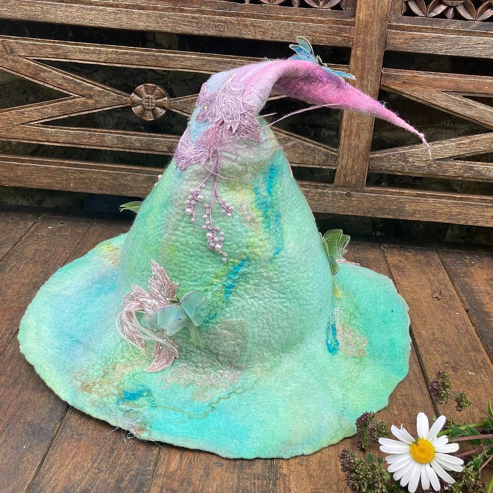 Thumbnail: Butterfly witch hat (mint/lilac)