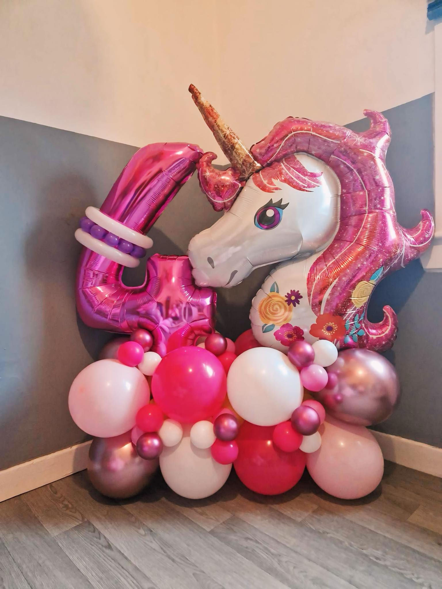 Unicorn medium Balloon Stack