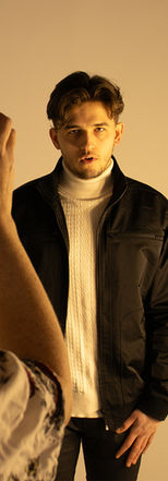 insta bts hasta studio 6.jpg