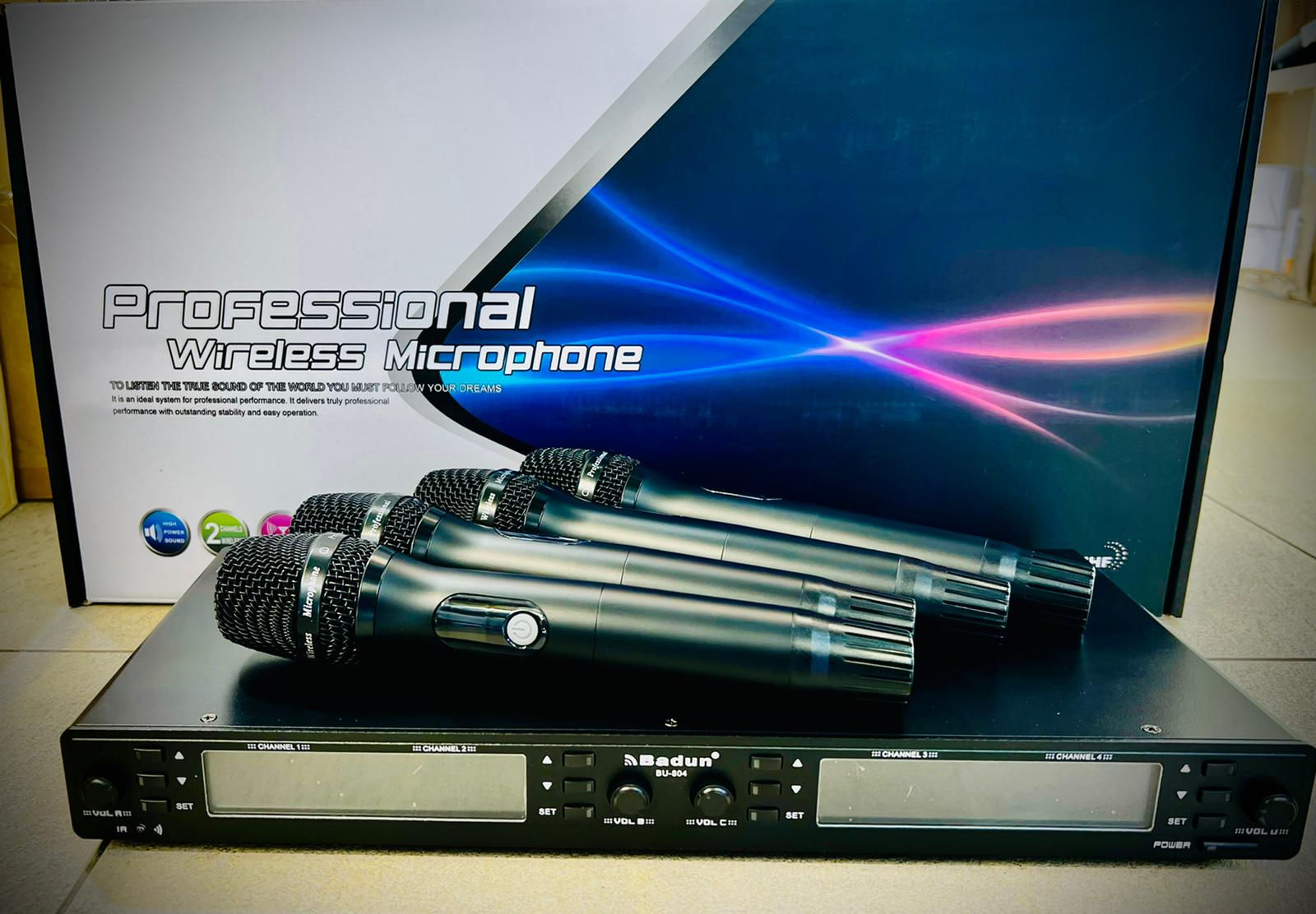 BADUN BU-804 4-portable UHF professional wireless microphone