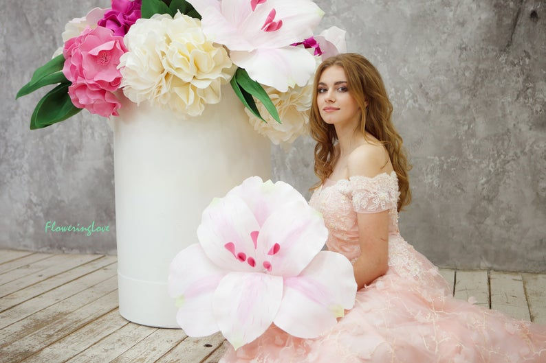 Прев'ю: ОРЕНДА - Гігантська бочка з квітами