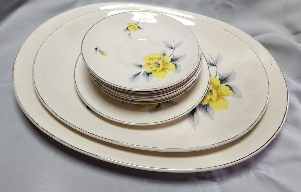 1950s JOHNSON BROTHERS ODD PIECES SEE DETAILS